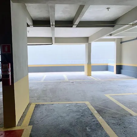 Apartamento quadra da PRAIA (100m) Pitangueiras-2